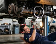 Barulho ou vibração no diferencial: quando o reparo é inevitável - JR Diesel Tech